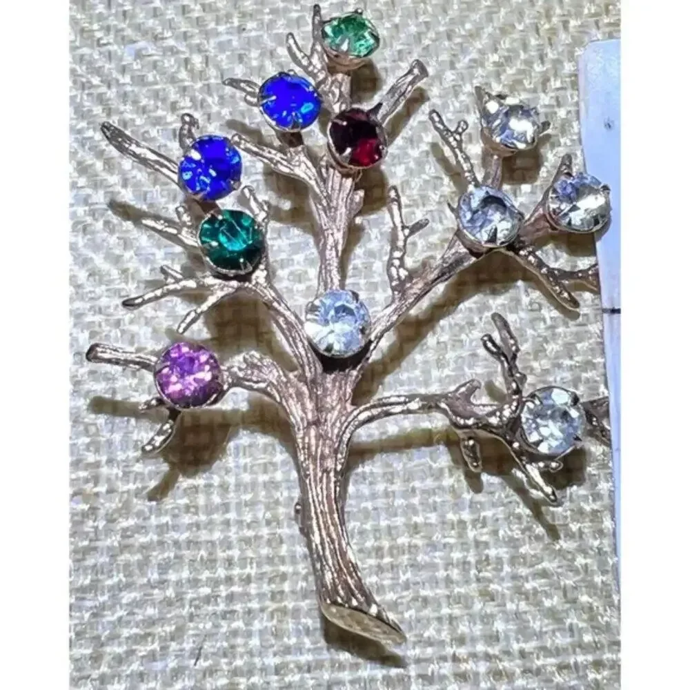 Sarah Coventry RARE Rhinestones Tree Brooch Gold Tone